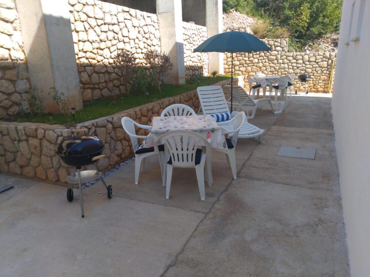 Sea Side App Apartment Vratarusa Екстериор снимка