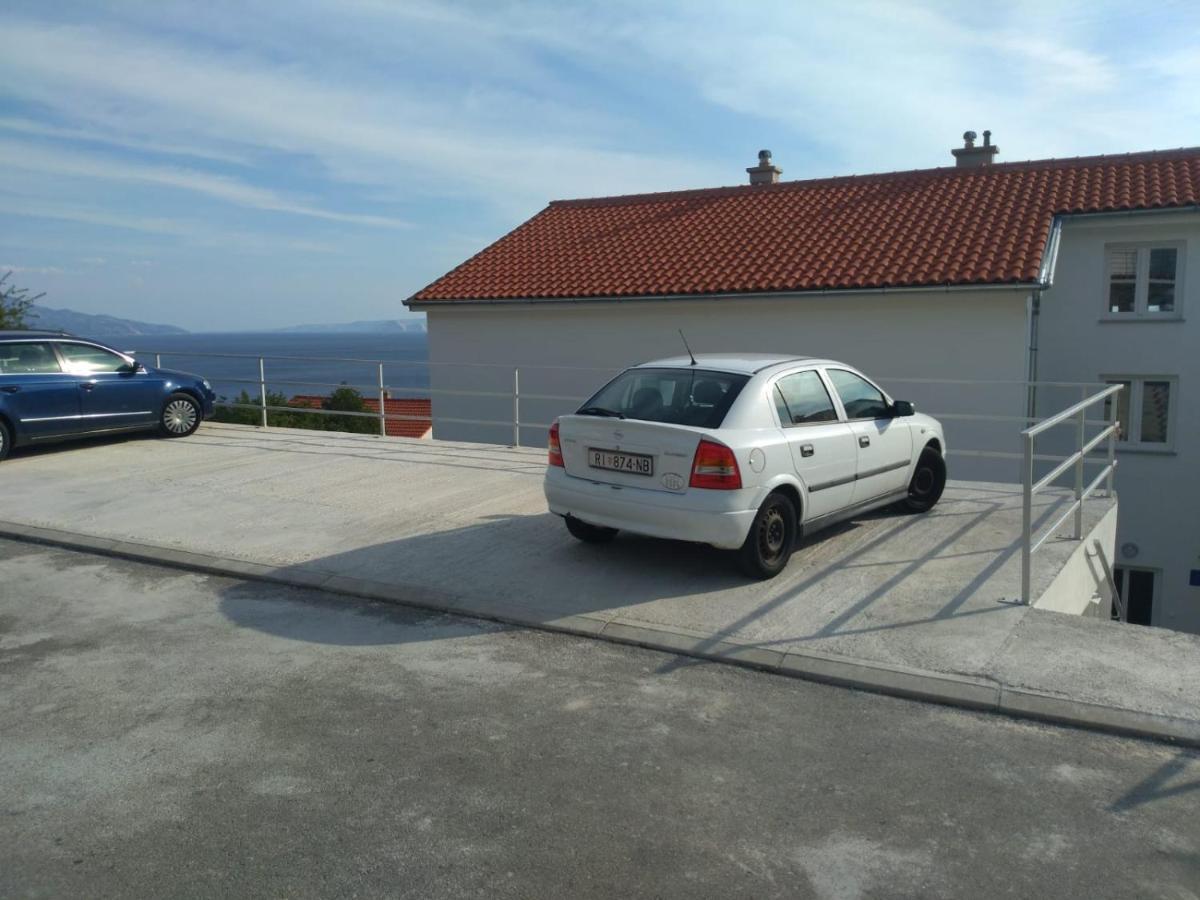 Sea Side App Apartment Vratarusa Екстериор снимка